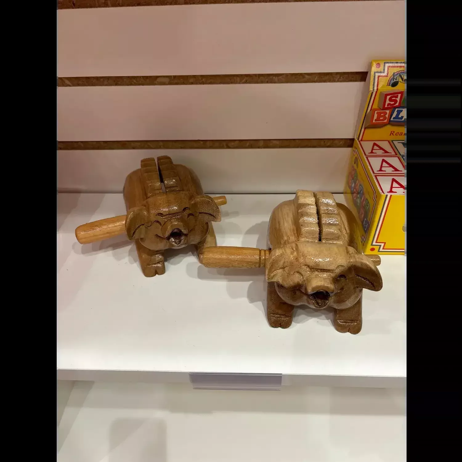 5" OINKING PIG