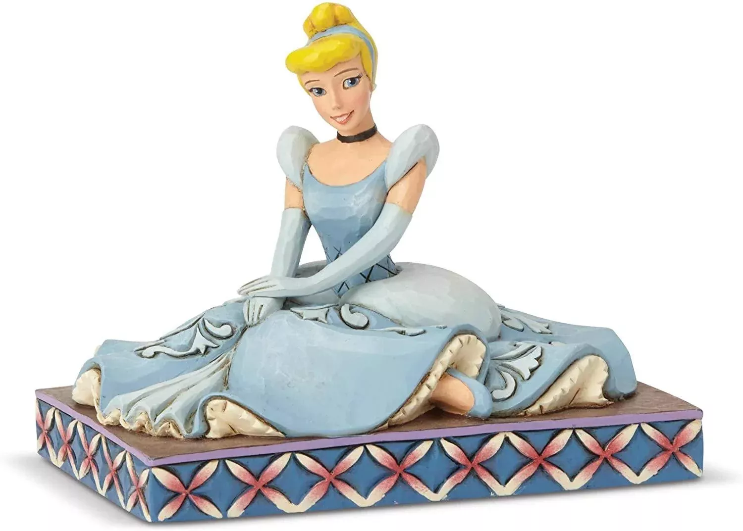 Cinderella Personality Pose